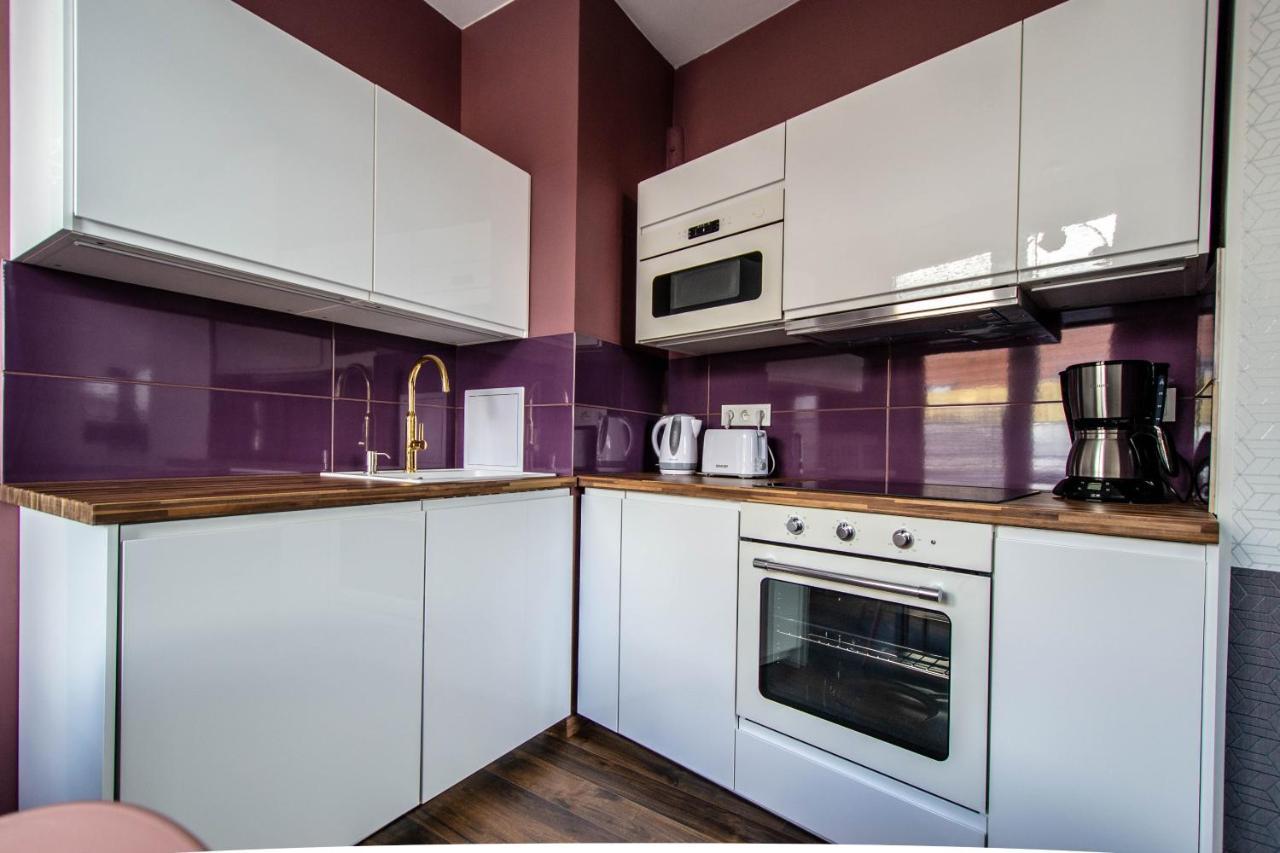 Colorful Day In Prague Design Apartments Exterior photo